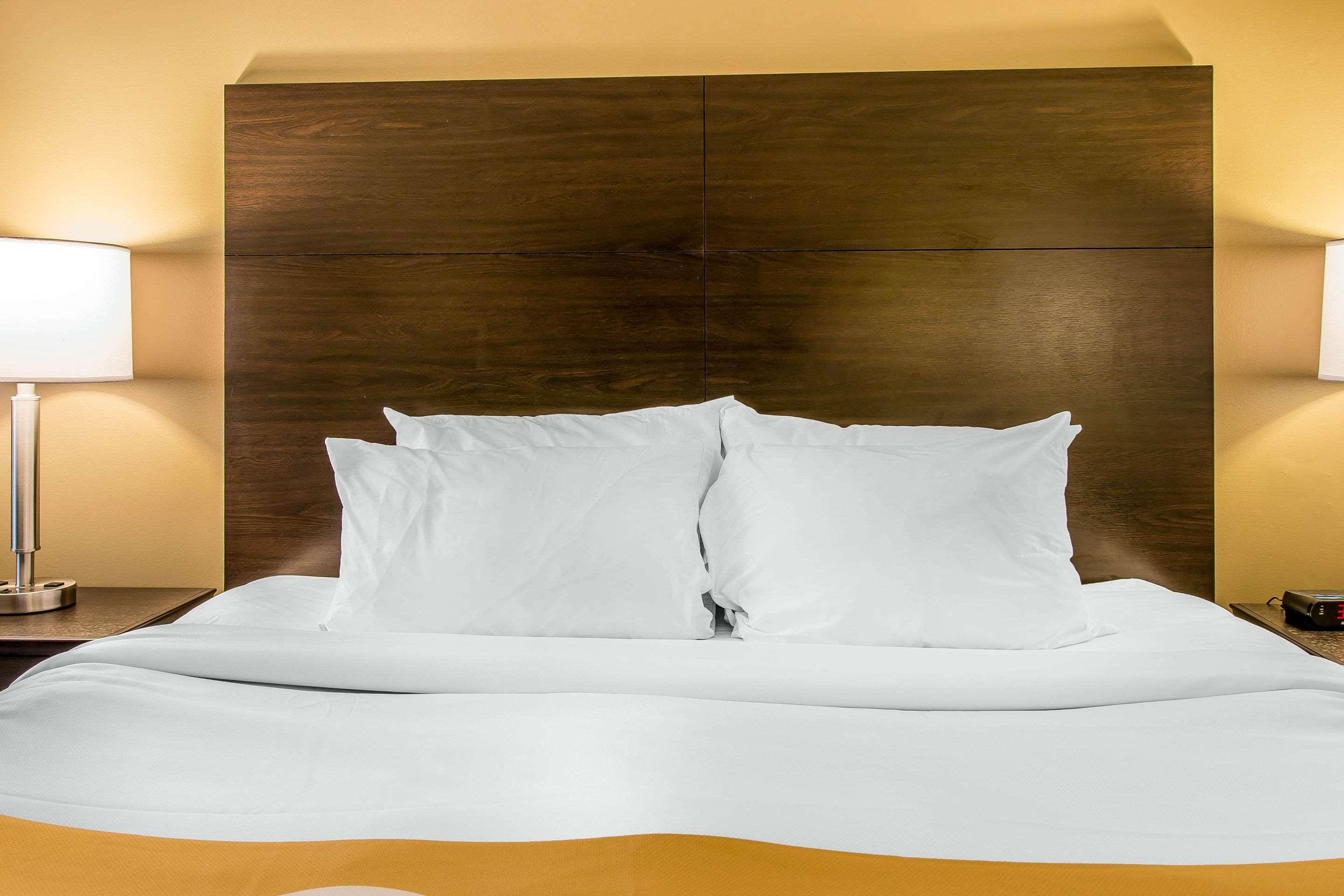 Quality Inn & Suites Houghton Esterno foto