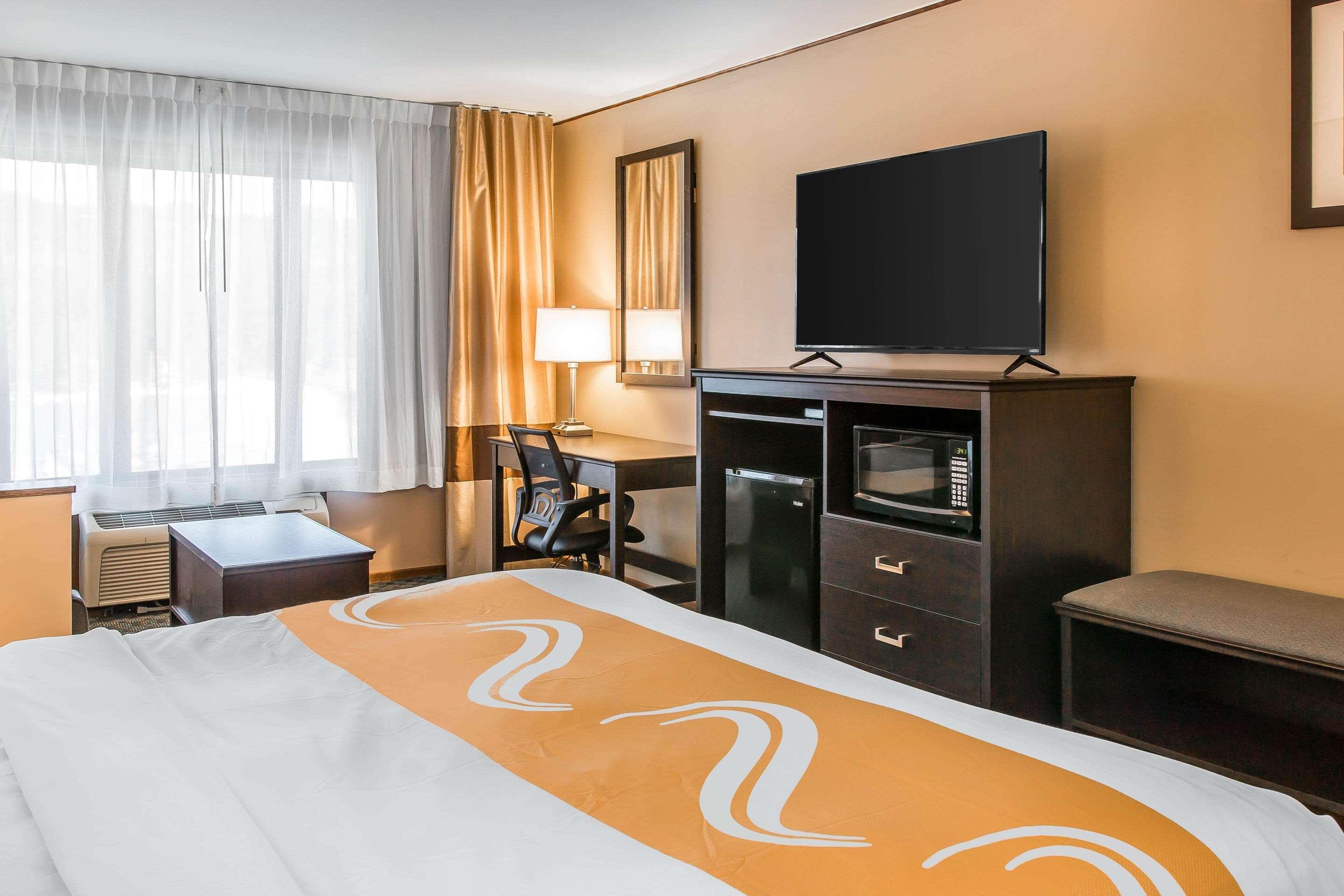 Quality Inn & Suites Houghton Esterno foto