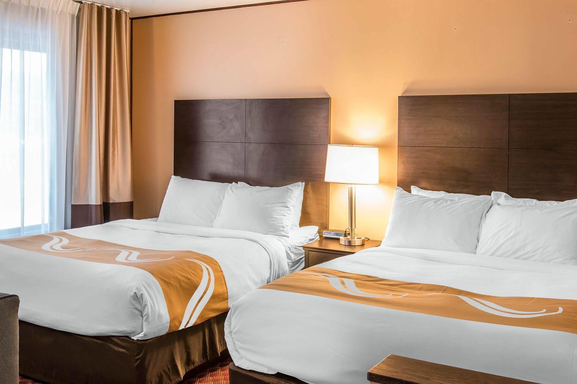 Quality Inn & Suites Houghton Esterno foto